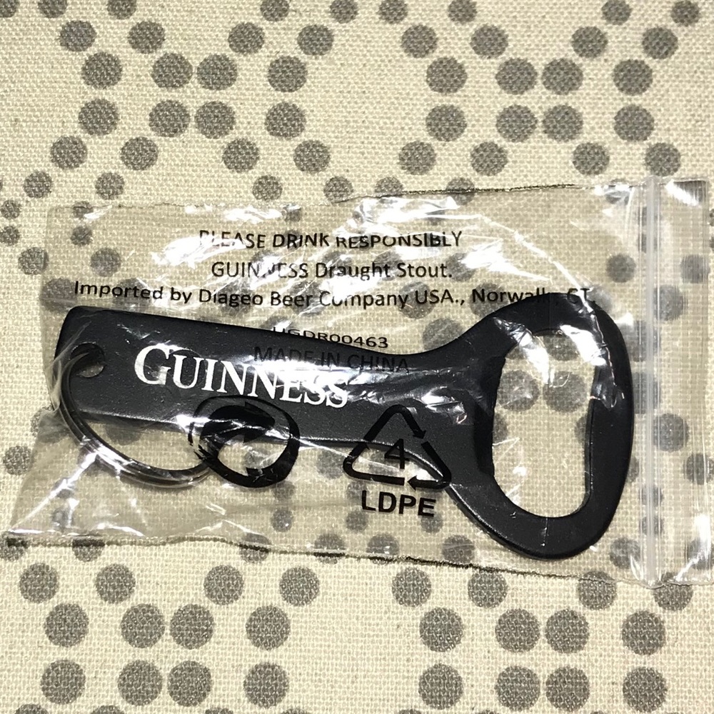 Take 40% Off  ☘️ 2 Guinness Bottle Opener Keychains NWOT ☘️ - Picture 5 of 8